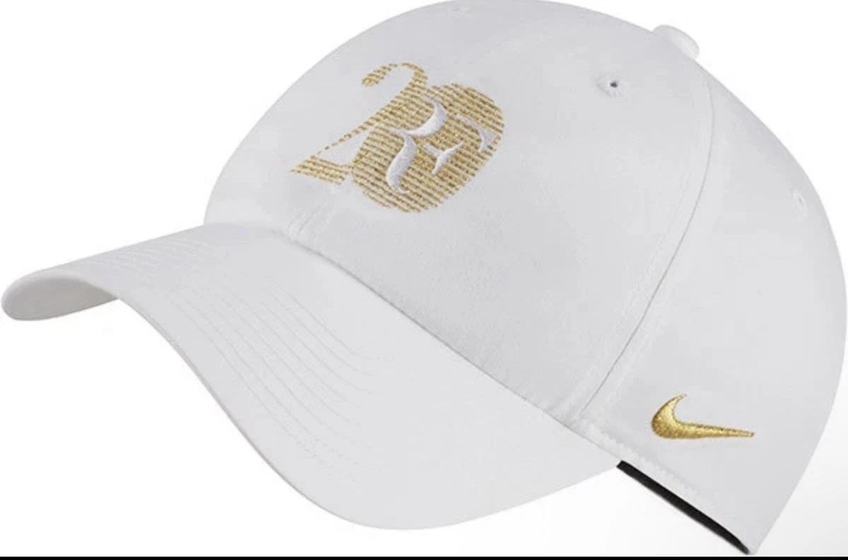 【激レア】NIKE RFキャップ ホワイト ゴールド5トロフィー　フェデラー 激レア】NIKE RFキャップ ホワイト ゴールド5トロフィー フェデラー 激