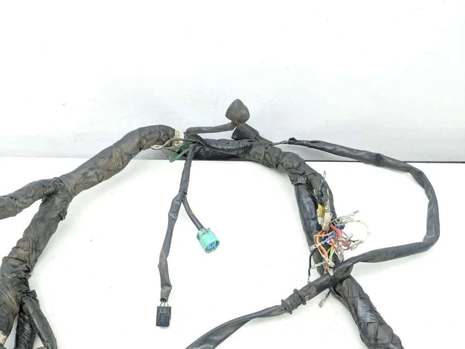 01-05 Honda Goldwing 1800 GL1800 Main Wiring Wire Harness Loom w/ Relays - Image 2 of 4