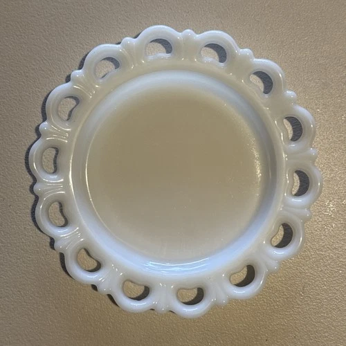 Vintage possibly Anchor Hocking Open Lace Edge White Milk Glass 8" Plate