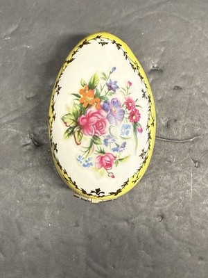 NORLEANS EGG TRINKET HINGED BOX  LUSTERWARE PORCELAIN EASTER EGG