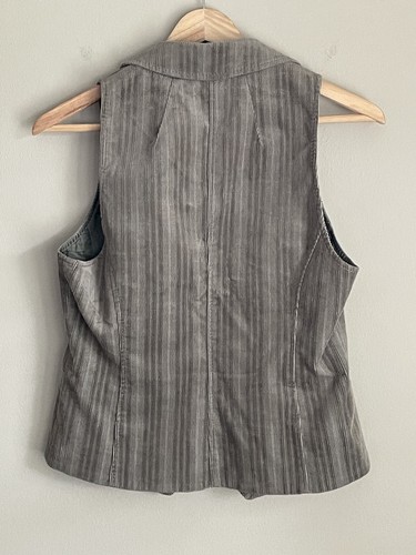 Gilet Karen Millen in velluto a coste taglia US 8 Y2K vintage verde oliva con bottoni accenti - Foto 2 di 11
