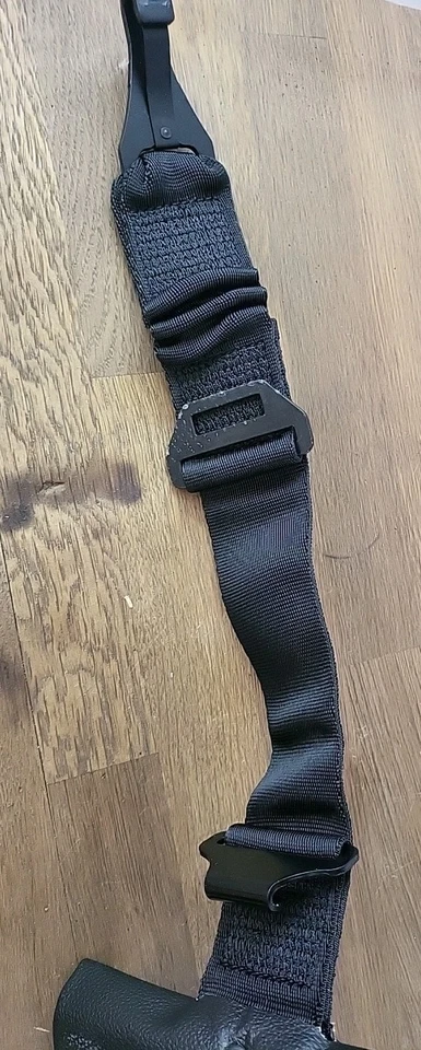 Opel Astra J Caravan Trennnetz Kofferraumnetz Netz Gepäcknetz Hundegitter - Bild 3 von 3