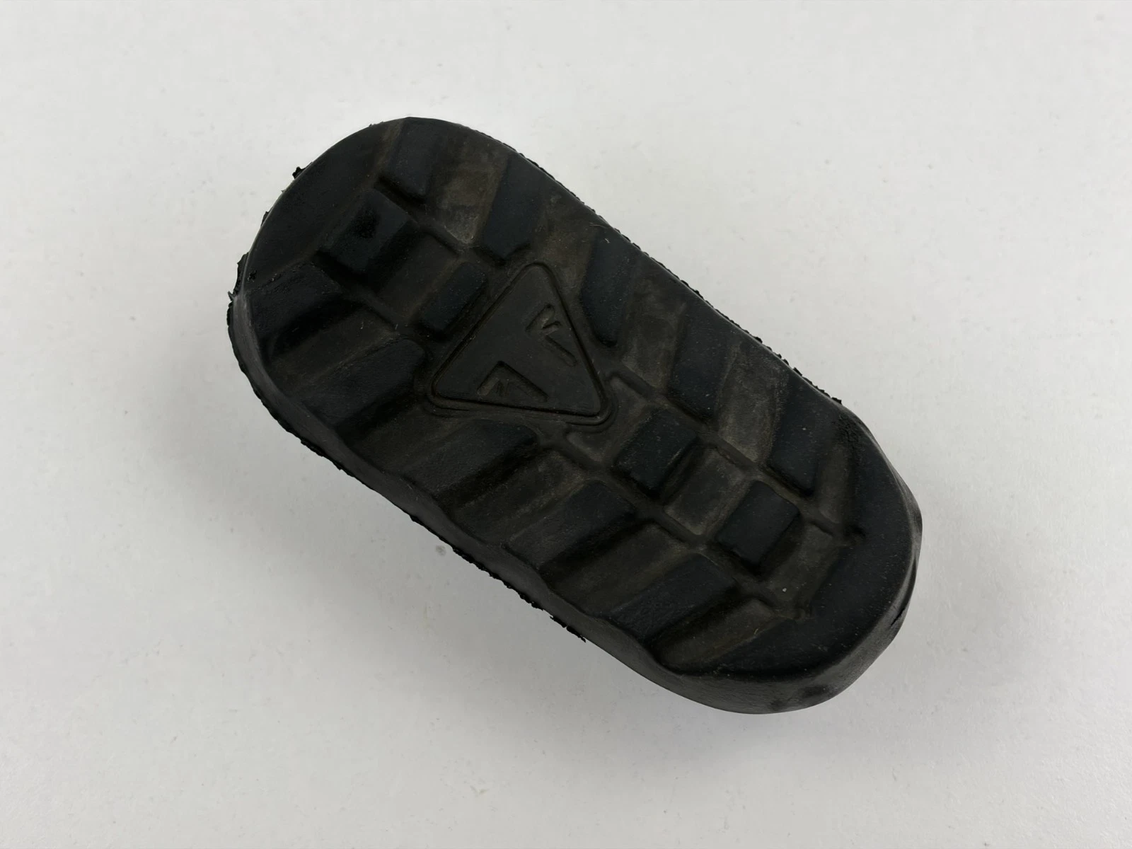 T2081892 | Triumph | Footrest Rubber