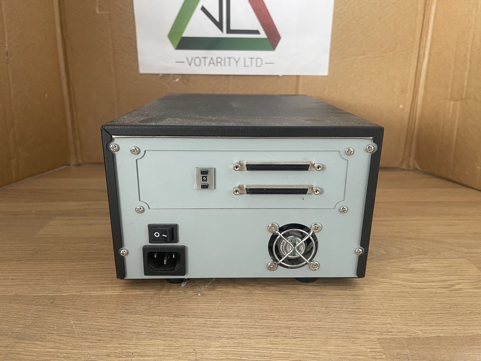 Quantum CL1002 Tape Drive FRU P/N: TE3200-502 Quantum Ultrium LTO 2 Tape Drive - Image 2 of 4