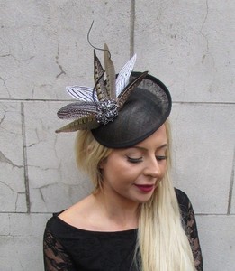 black saucer hat