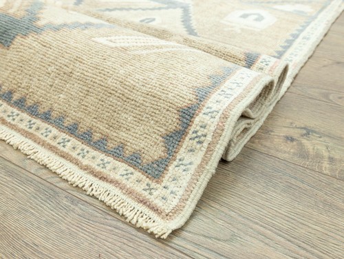 Vintage Turkish Oushak Rug –5'5"x8'7"– Hand-Knotted Wool Tribal Geometric Carpet - Picture 12 of 14