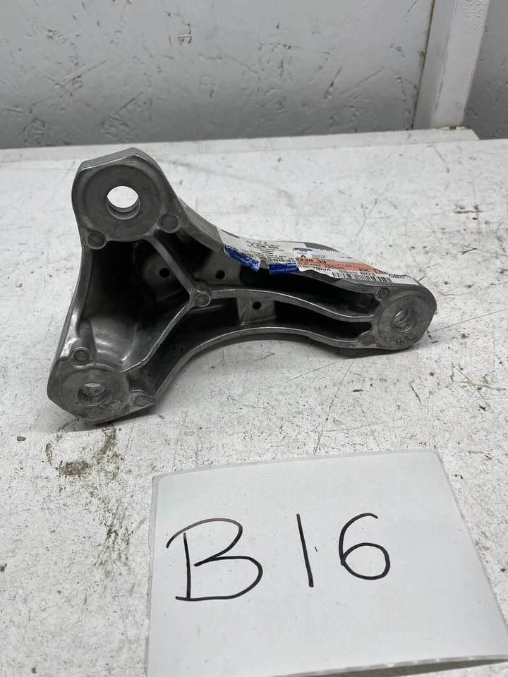 2019 Ford Fiesta Mk8 ST-2 1.5 Dragon Gearbox Mount K1BY-7M125-AA 8/1/24 E1A2 - Image 3 of 3