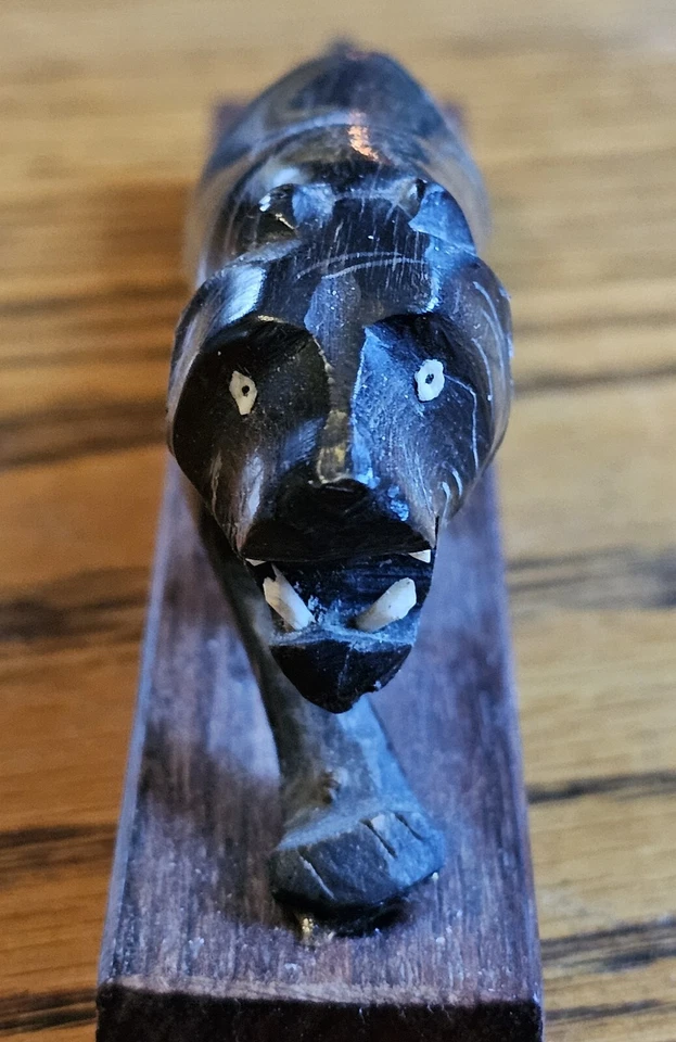Vintage Hand Carved Disney Lion King African Water Buffalo Horn Lion Sculpture  - Image 4 of 4