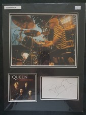 ROGER TAYLOR - Signed 16x12 Mounted Card - MUSIC - QUEEN