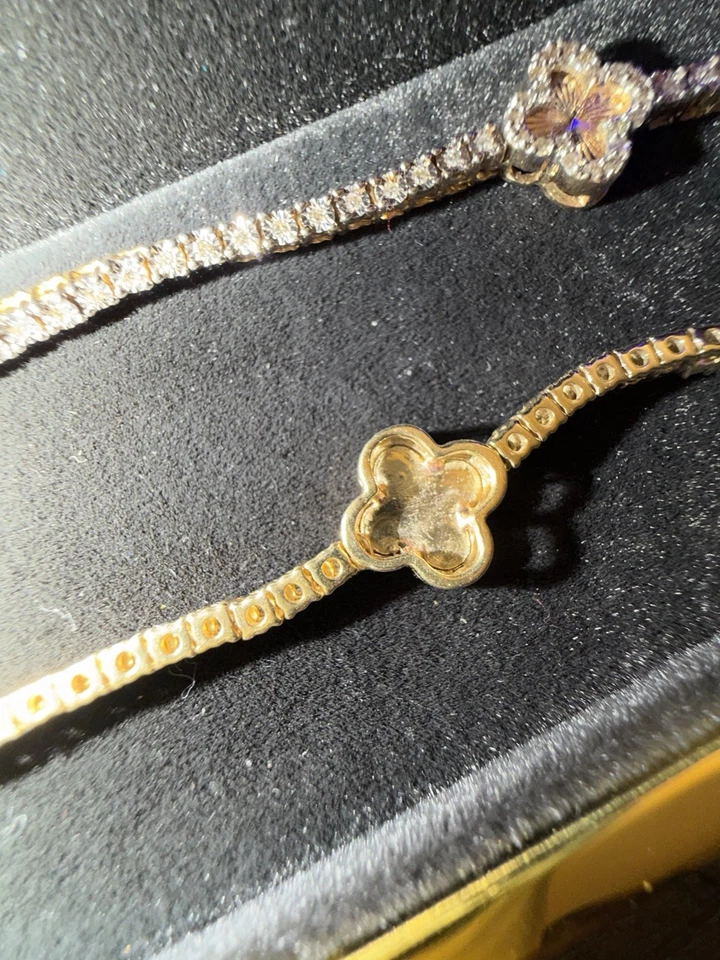 Cadena de tenis de diamantes personalizada de oro amarillo de 10 quilates de Marchello The Jeweler Foto 4 de 4