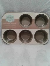 F 9 Large Muffin Pan