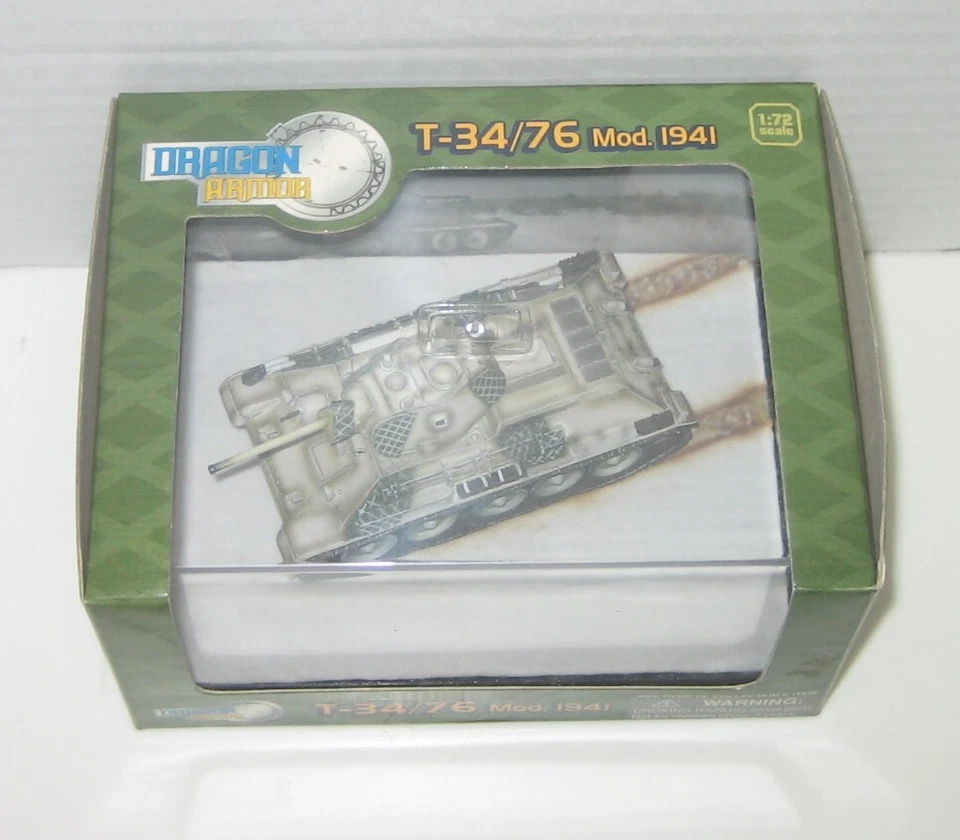 Dragon Armor 1/72 60135 T-34/76 Mod. 1941 1st Guards Moscow 1942 - Image 2 of 4