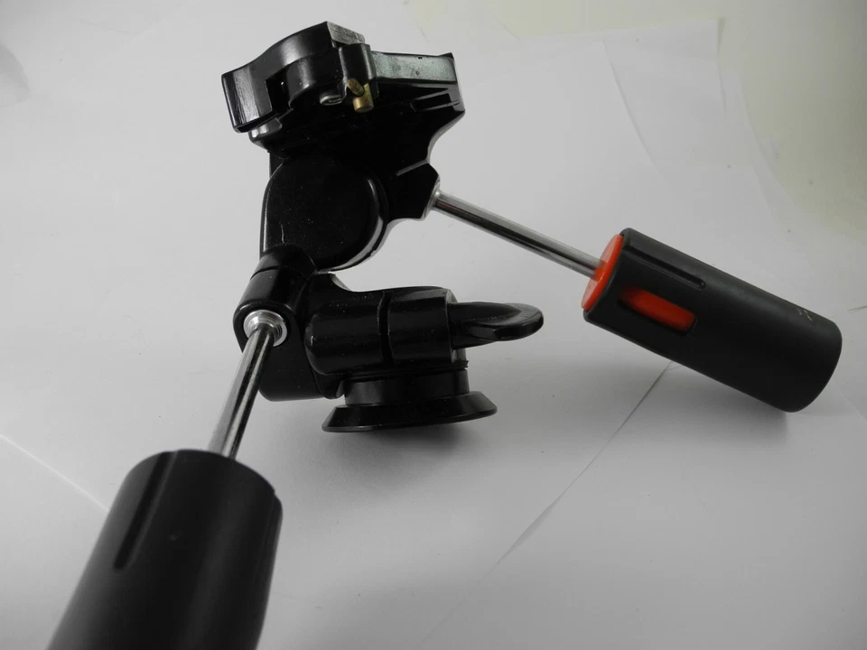 PROMASTER QUICK RELEASE  DOUBLE SWIVEL HEAD NICE NEEDS QUICK PLATE - Image 4 of 4