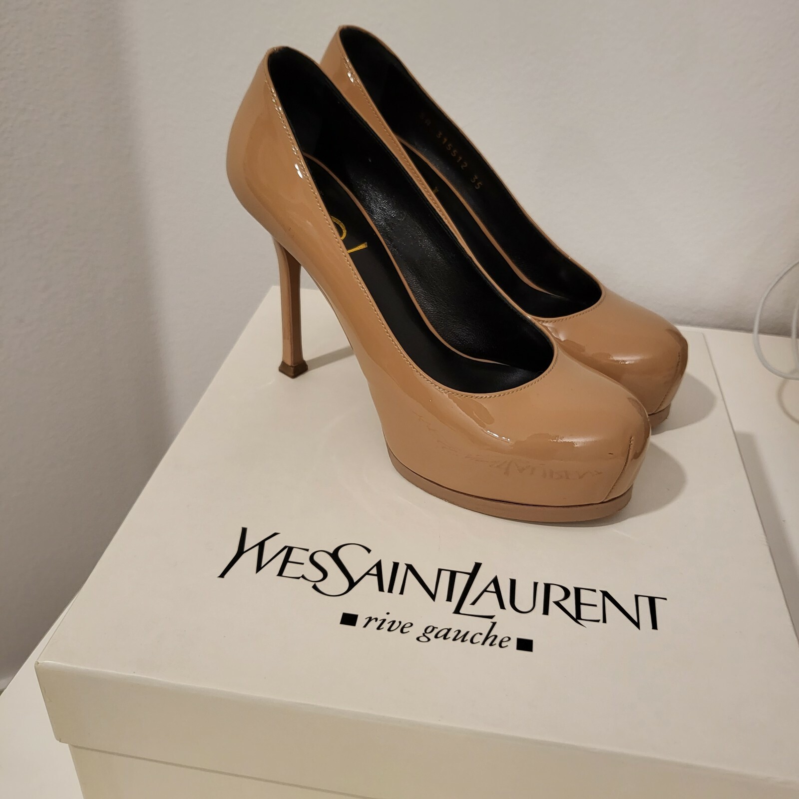 Décolleté morbide YSL Yves Saint Laurent Nude Vitello Vernice taglia 35 5B