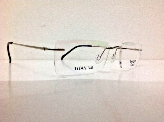 Luxottica Titanium occhiale da vista 1401grigio Nero Titanio metallo |  Acquisti Online su eBay