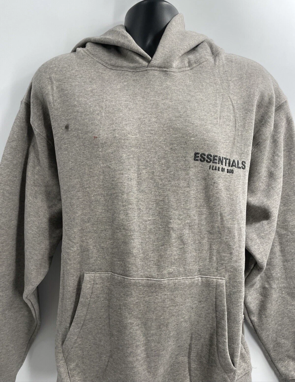 Autentico Pullover Fear of God Essentials Uomo Farina d'Avena Scura Felpa con Cappuccio Taglia Large