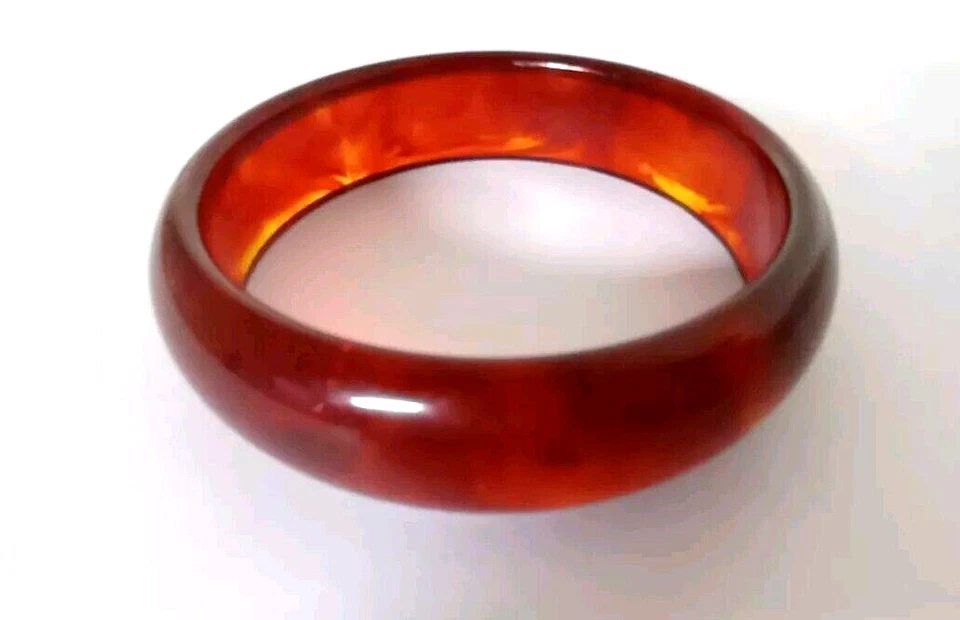 Ancien Bracelet Jonc En Bakélite Ambré. - Photo 4/4