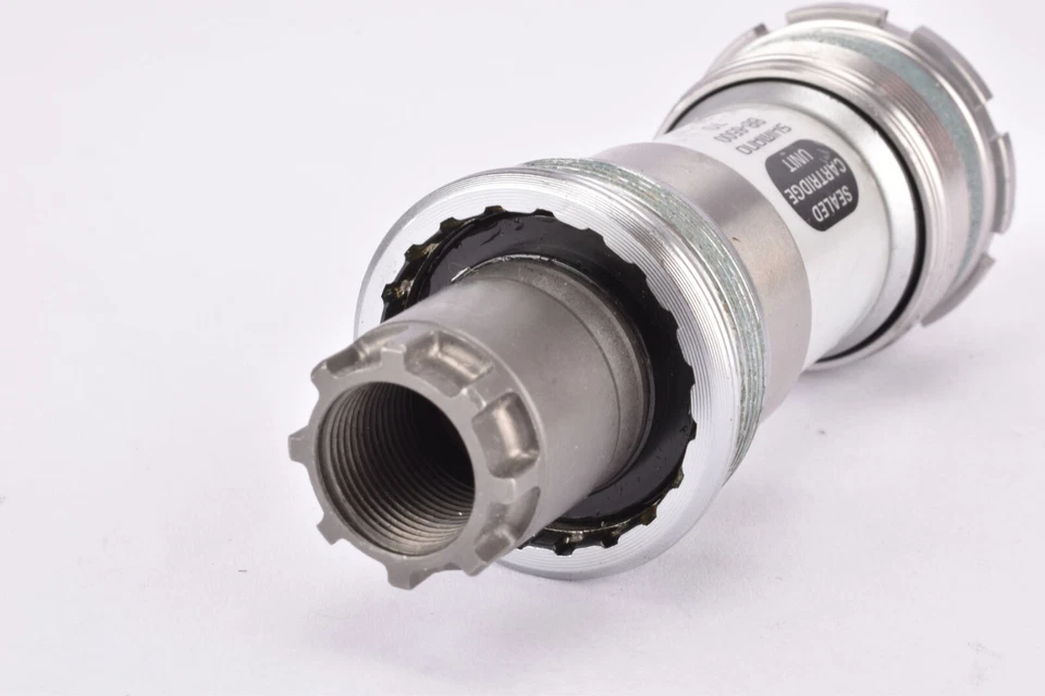 NOS Shimano Ultegra 9-speed #BB-6500 sealed cartridge triple BB in 118.5 mm ITA - Bild 4 von 4