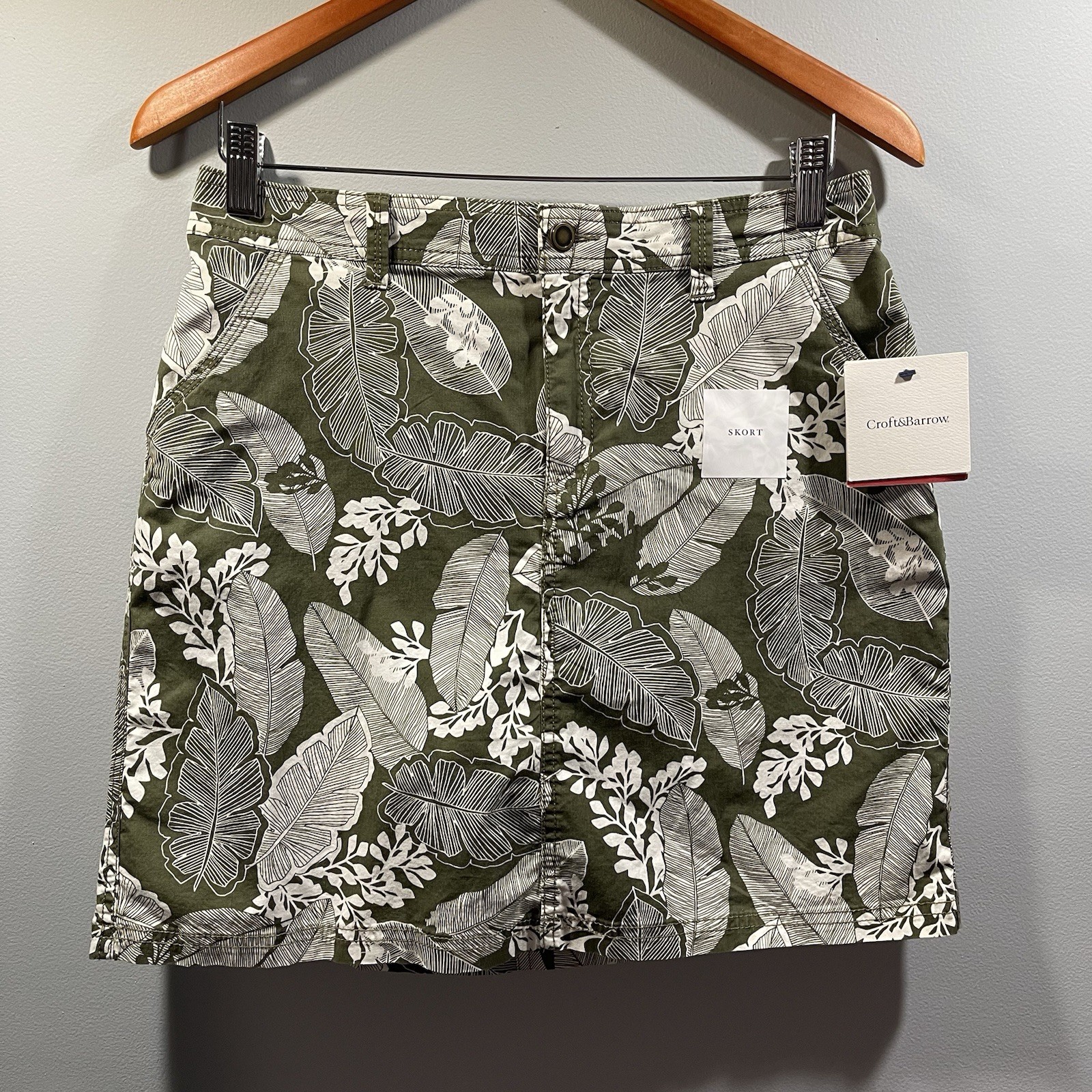 NWT Croft & Barrow Skort Womens 6 Green Floral Print Boho Spring Hawaiian