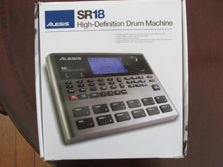Alesis SR18 High Definition Drum Machine in box USED ONCE Pro Bass & Drum Sounds
