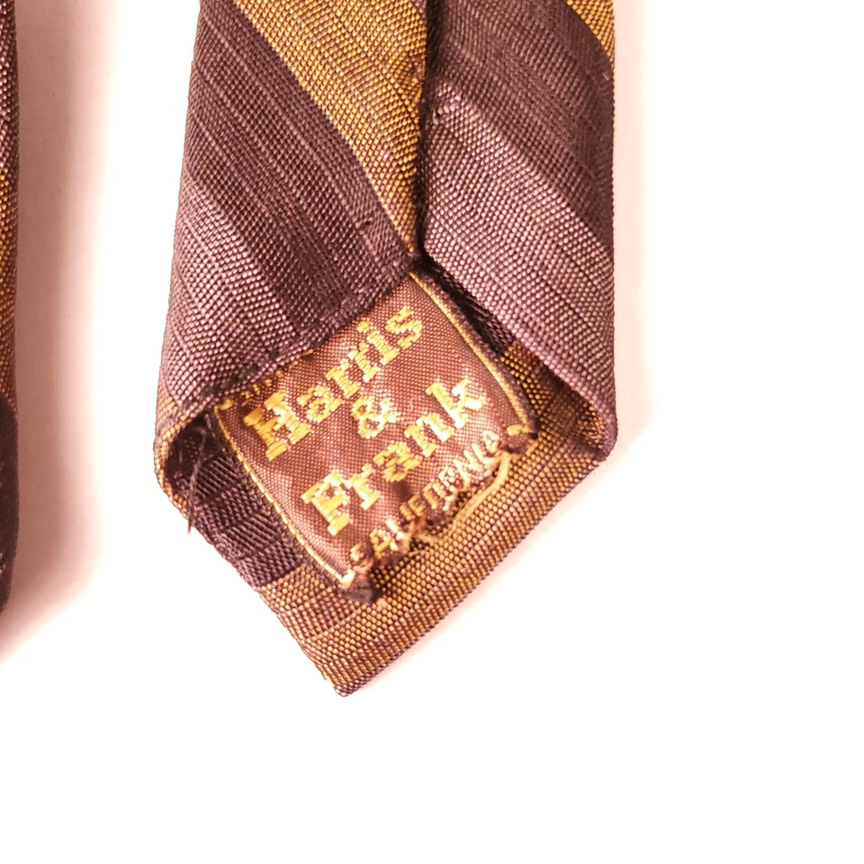 Harris and Frank California Vintage Silk  Men's necktie 1. 5" Skinny Collectible - Image 4 of 4