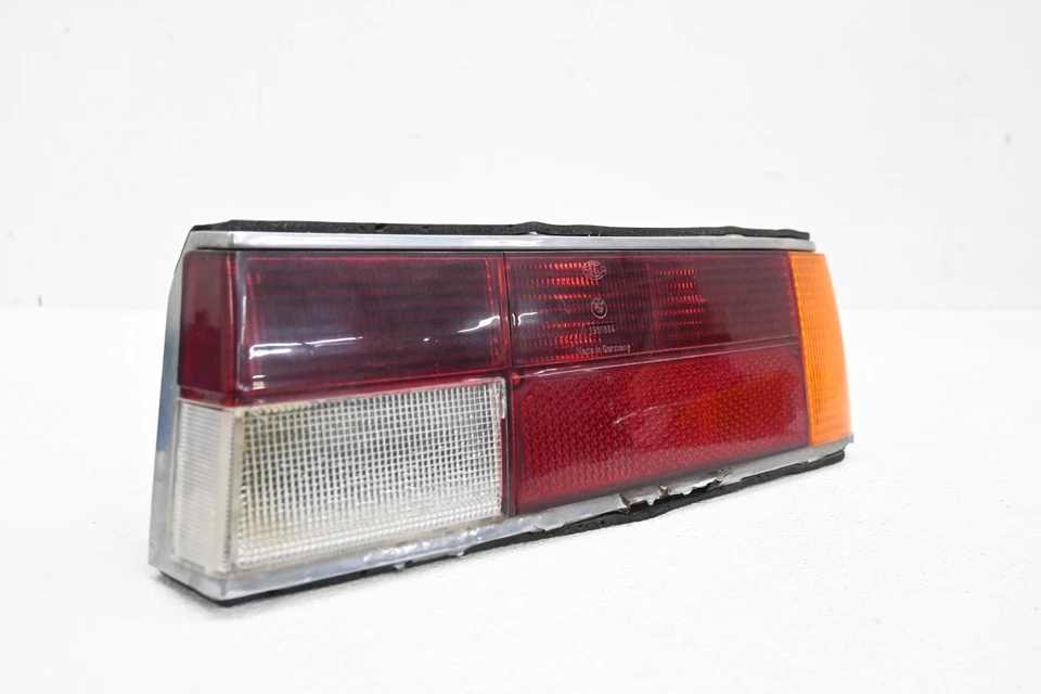 ⭐ Conjunto de lámpara de luz trasera derecha del lado del pasajero 83-87 Bmw E24 serie 6 OEM Foto 2 de 4