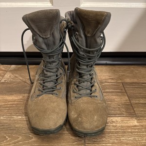 Belleville AHWC Hot Weather Military Combat Boots Men's size 9.5R Gortex #693