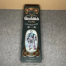Glenfiddich Scotch Whiskey "Clans of the Scottish Highlands Macpherson" Tin