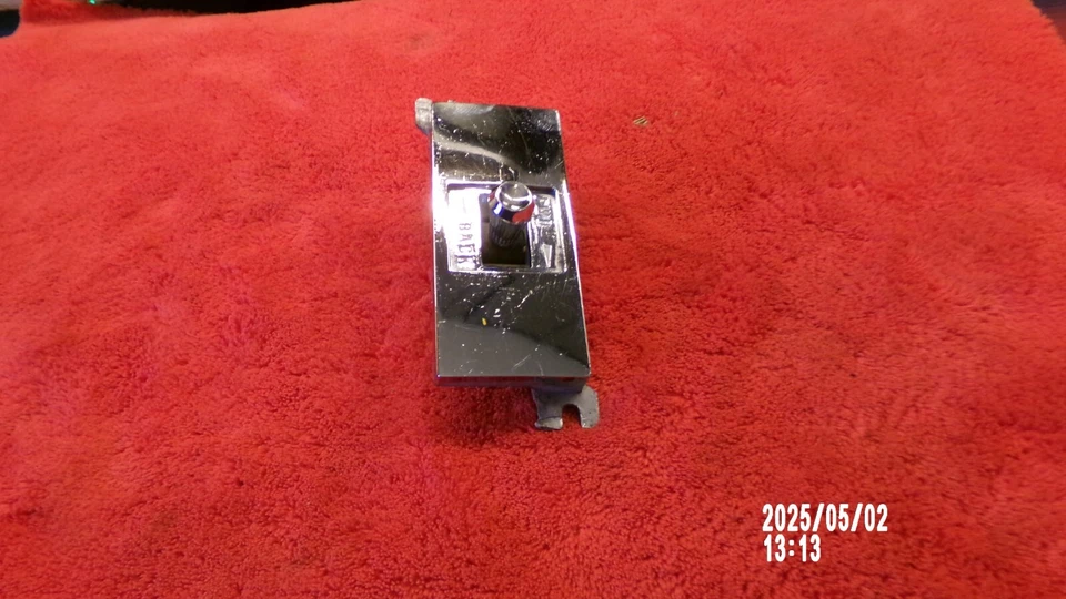 63 64  CADILLAC 1963 - 1967  BUICK RIVIERA Drivers LH  2 WAY BUCKET SEAT SWITCH - Image 4 of 4