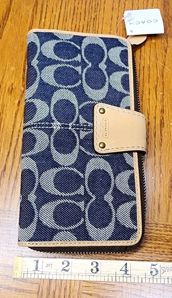 Nueva Cartera Coach Denim/Natural Legacy Signature Acordeón Cremallera Alrededor 41121 Foto 2 de 4