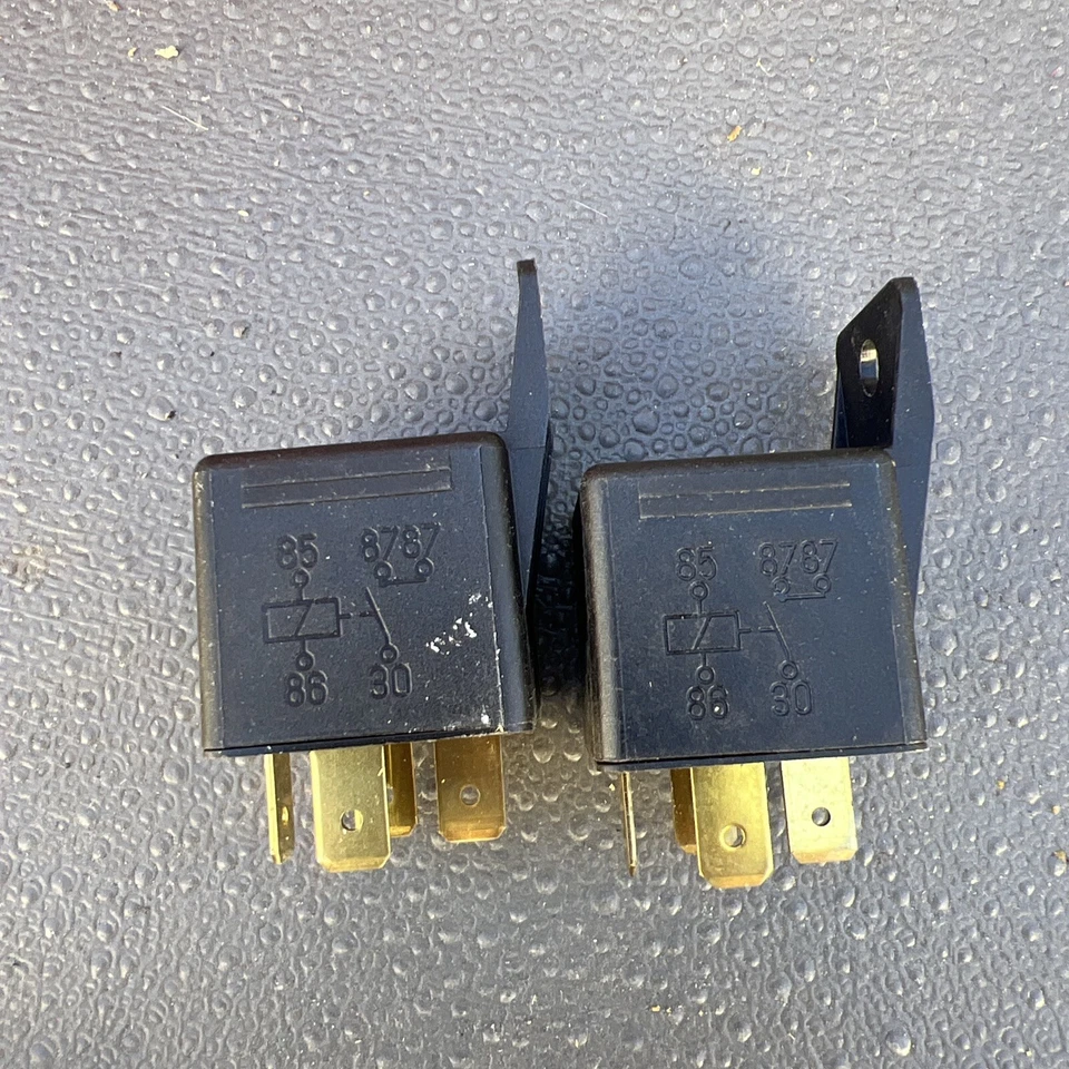 332019150 Relé multiusos Bosch para VW Kia Sportage Volkswagen Transporter Foto 3 de 4