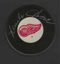 Mark Howe Signed Detroit Red Wings Puck