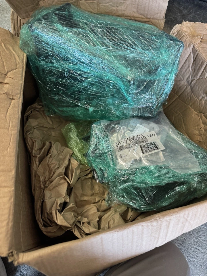 Go Rhino 6943066 V-Series V3 Aluminum & RB Slim Side Steps Mounting Bracket Kit - Image 3 of 4