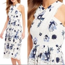 Tahari White Blue Floral Lace Sleeveless Long Formal Spring Dress Size 2
