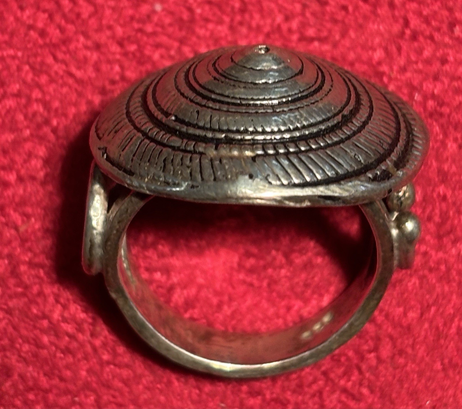 Brutalist Style Silver Shell Design Ring Size 8.5… - image 2