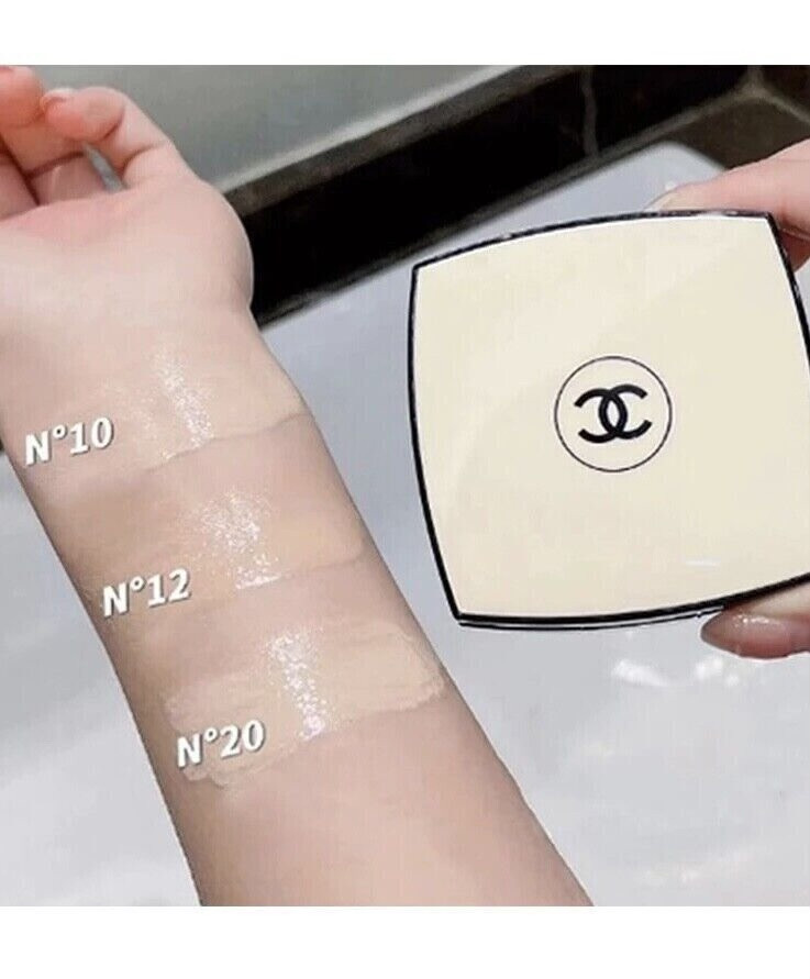 CHANEL LES BEIGES スティックファンデーション 20 CHANEL Les Beiges Healthy Glow Sheer Colour Stick N°20/ N°21