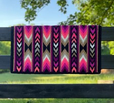 Western Ranch Blanket / pad  34×38 Magenta Pink Fuchsia Bright White 