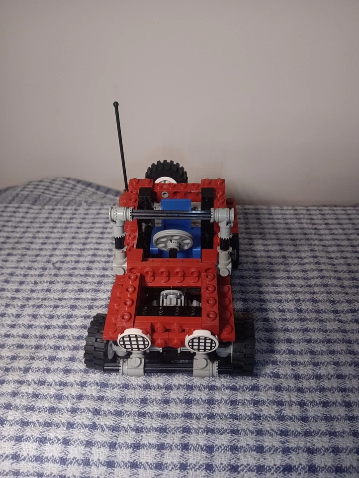 LEGO Technic 8820 Mountain Rambler, photo 2 of 5