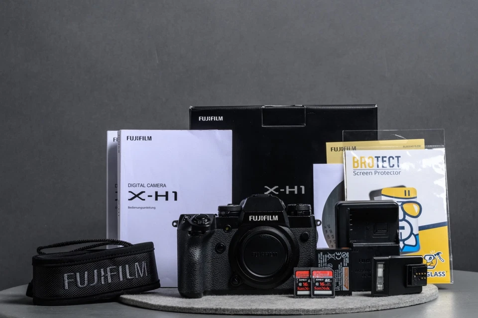Fujifilm X-H1 Digitalkamera - Fuji X-System - sehr guter Zustand - OVP