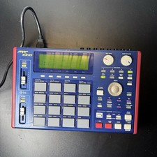 Akai MPC1000 Music Production Center