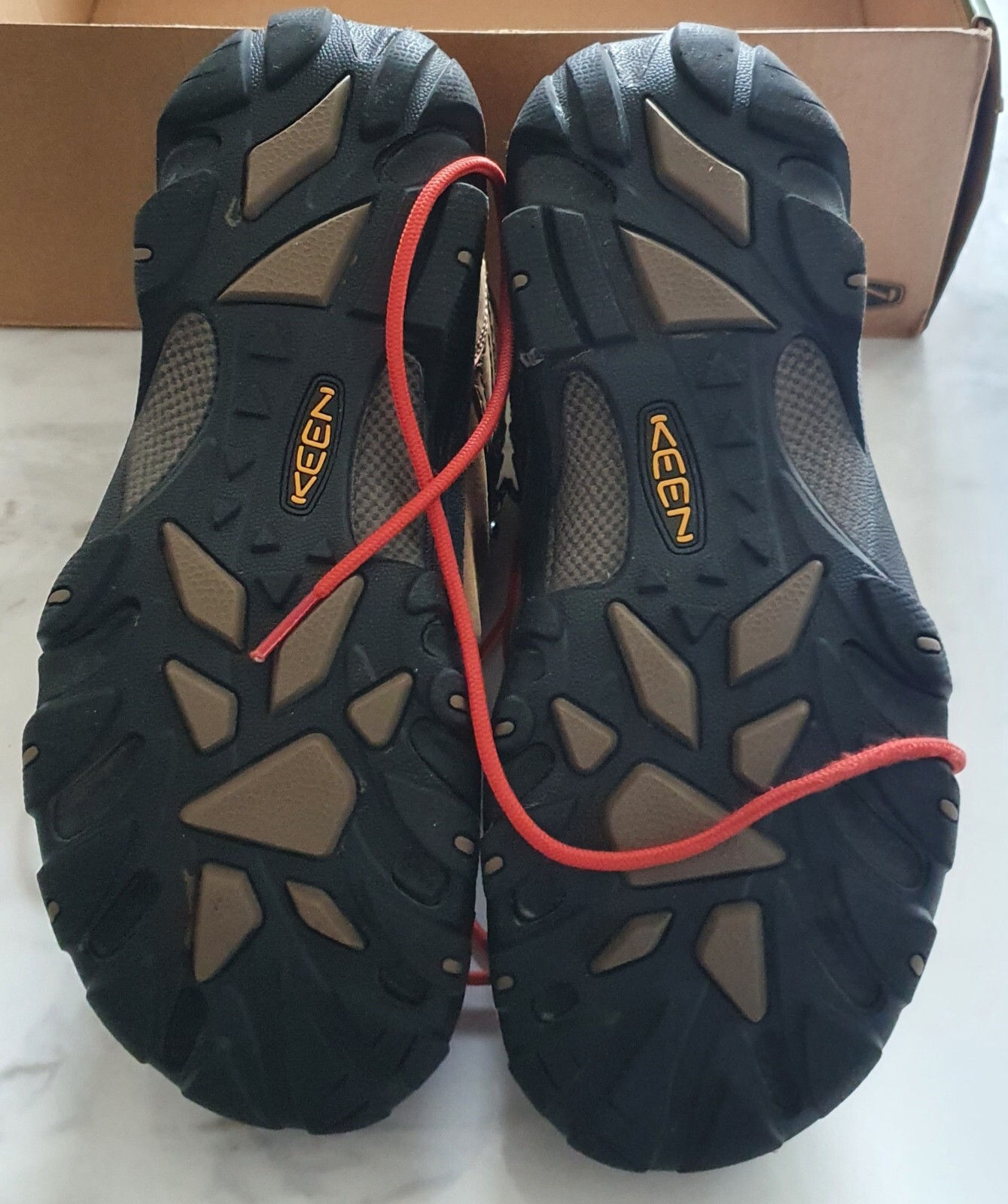Keen Pyrenees Men's Waterproof Hiking Ankle Boots Size 41 - Discounted! image 4