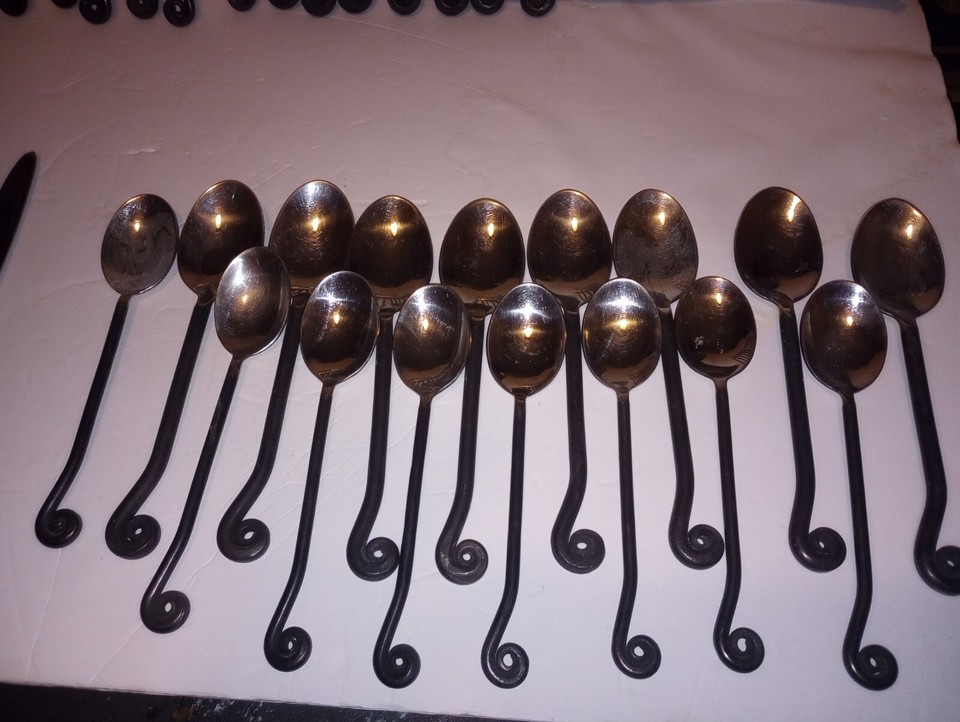 Gourmet Settings (GS) 18/10 Stainless Treble Clef Flatware 35 Pieces eBay