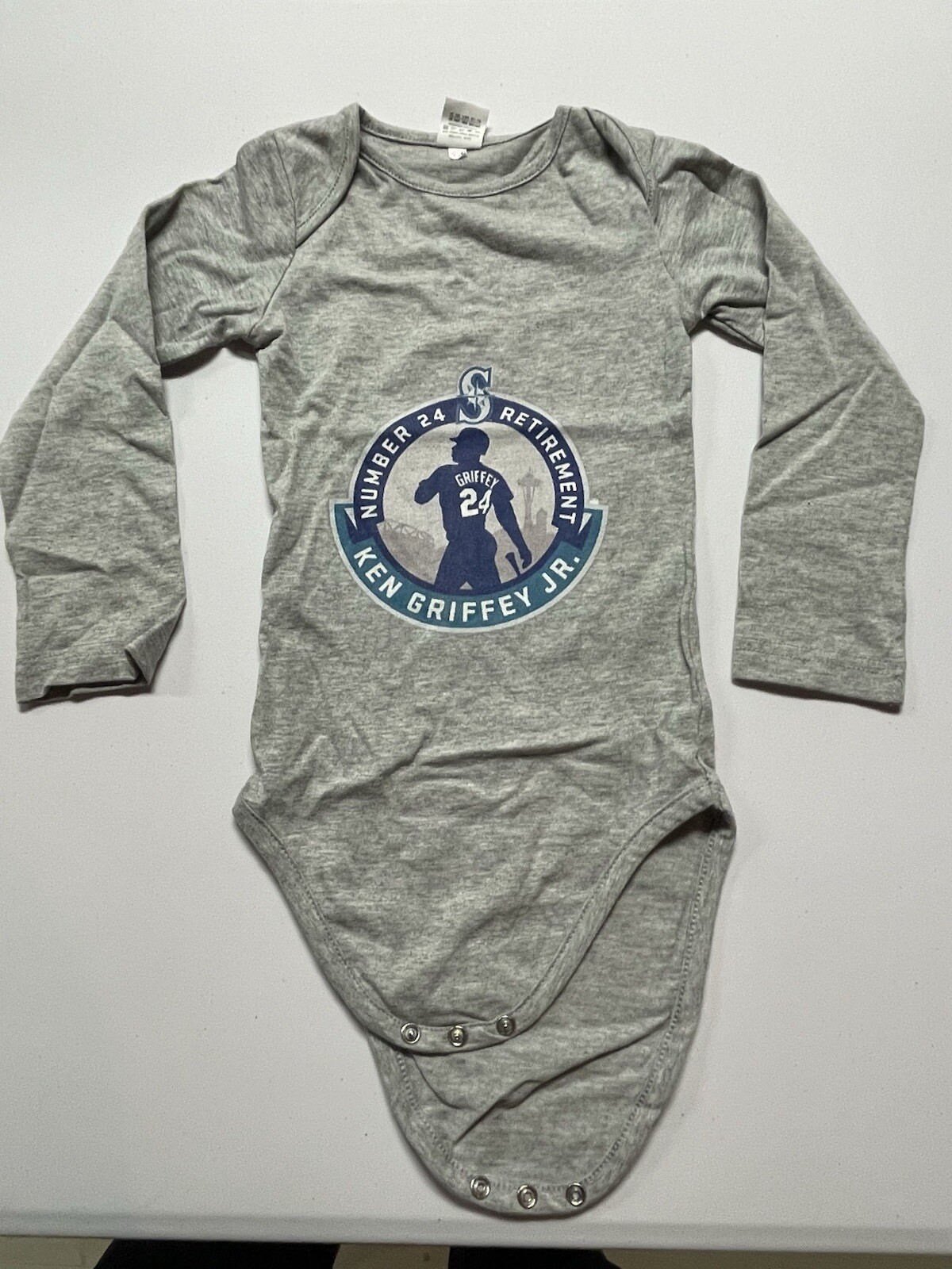 ALTRA T shirt Griffey Jr nuova senza etichette adulto neonato (vedi foto per dettagli)