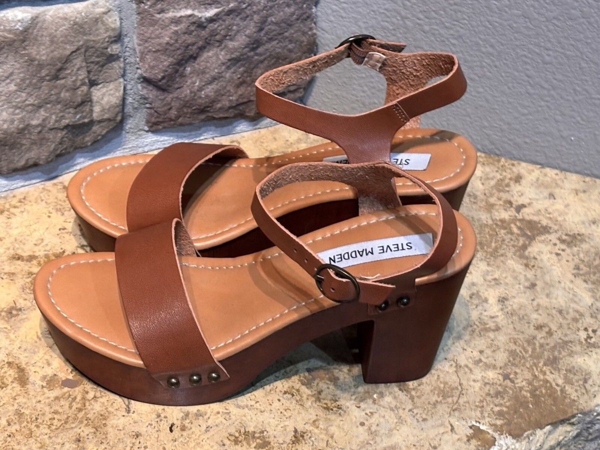 【Steve Madden】Luna フットベッド サンダル Steve Madden Luna Wooden Clog Ankle Strap Platform Y2K