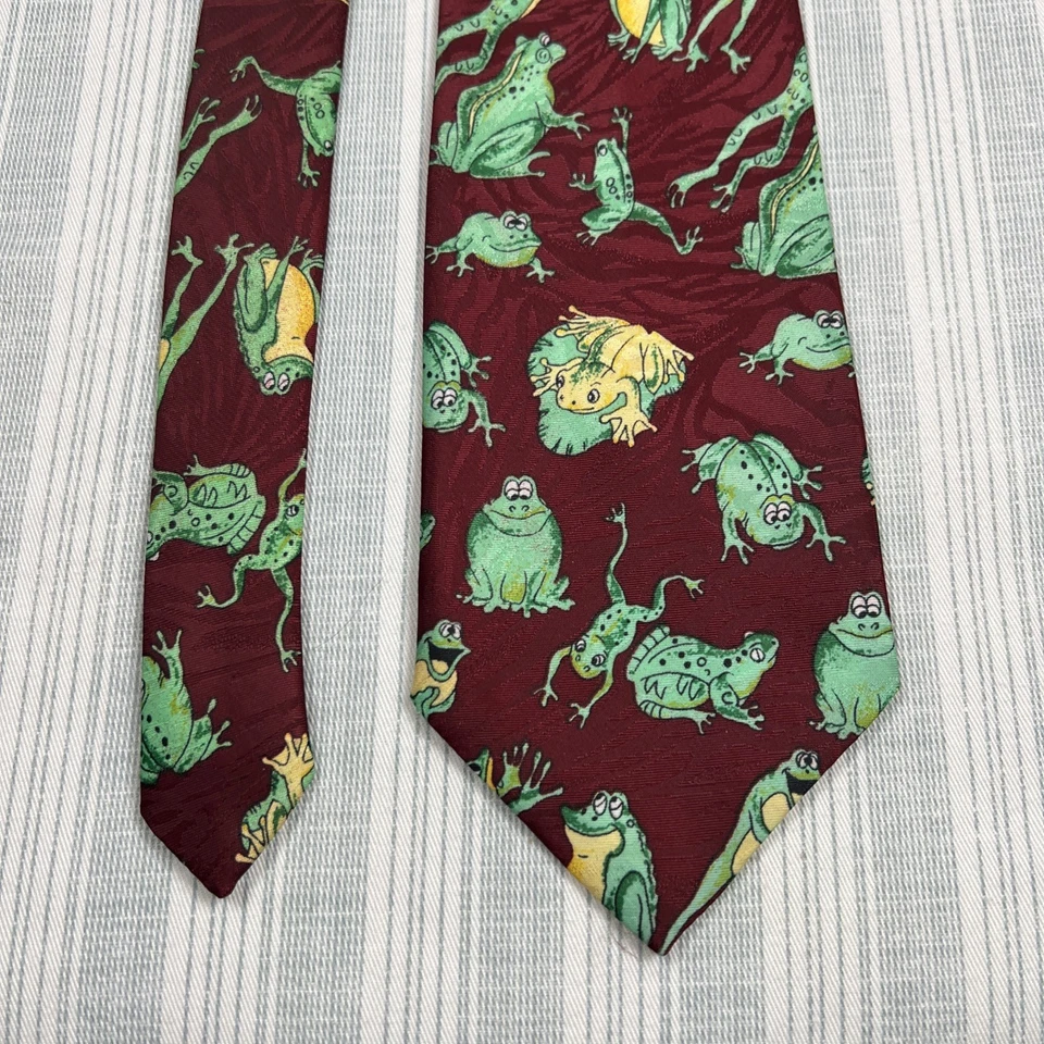 Corbata cuello rana toro rojo verde renacentista hecha a mano 4X58 #515 Foto 2 de 4