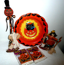VTG LOT HALLOWEEN STRAW FIGURES PLASTIC BOWL PUMPKIN HEAD ON STICK TREAT BAGS