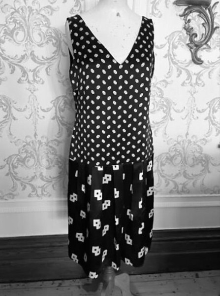 Women Laura Ashley Dress Black Silk 40