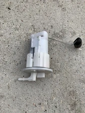 2025 22-25 YAMAHA YZF R7 OEM FUEL PUMP GAS PETROL SENDING UNIT