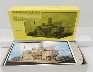 Fine Scale Miniatures HO Jewel Series No.3 Stuffy's Brewing Company Model Kit