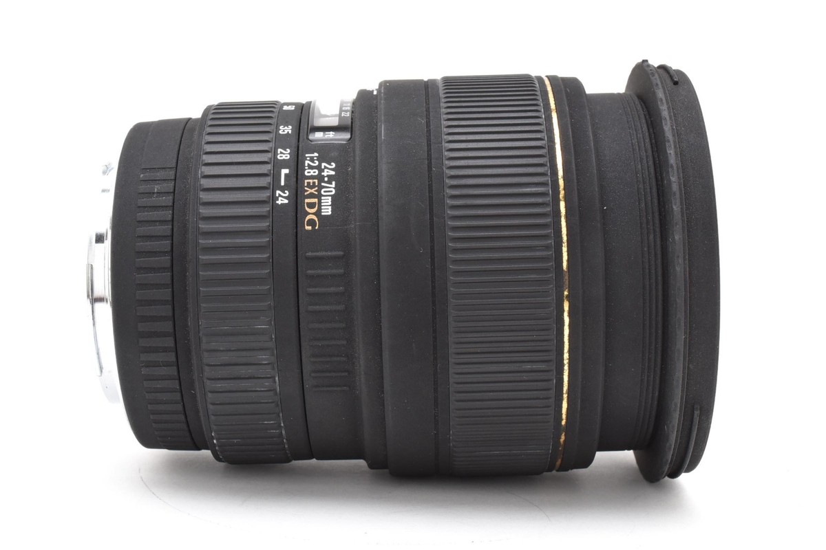 Sigma 24-70mm F/2.8 EX DG MACRO Lens for Canon EF [READ] w/Hood